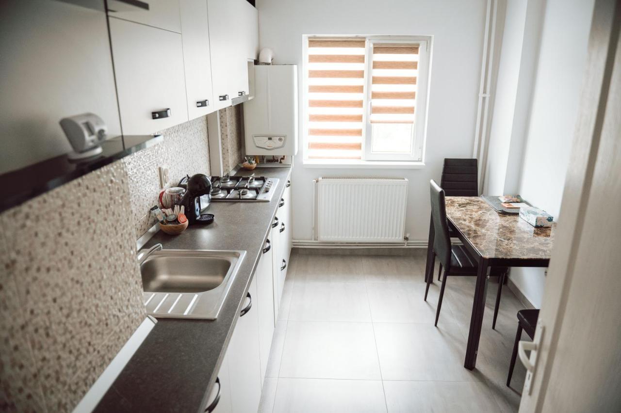 Adrian Home, Central Ploiesti Exterior photo