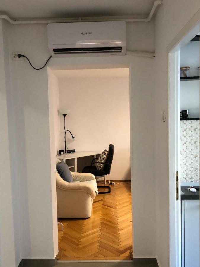 Adrian Home, Central Ploiesti Exterior photo
